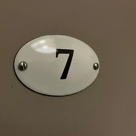Un Nid Avec Balcon Appartement