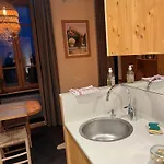 Un Nid Avec Balcon